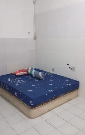 Terima kost putra putri pasutri Di gayungan PTT 22 Ada ac
