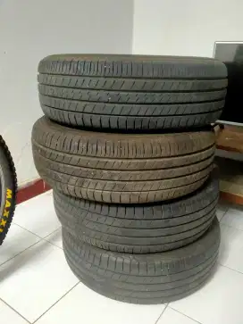 Ban Dunlop 195/65 Ring 15