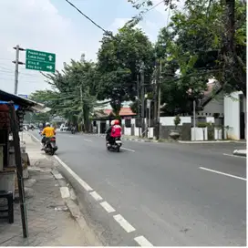 Dijual Bawah NJOP Tanah Bonus Bangunan LT 570m2 di Haji Nawi Raya