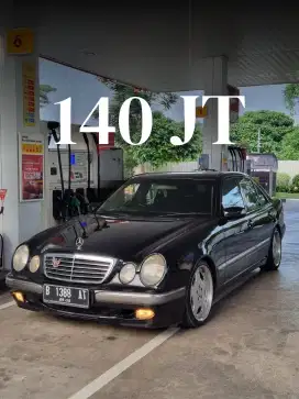 Mercedes-Benz E-Class 2000 Bensin