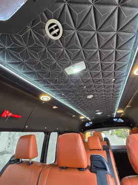 Toyota hiace premio manual 2021 warna hitam istimewa