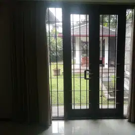 rumah mewah rasa villa di sayap Hegarmanah