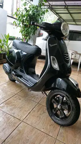 Jual Vespa LX125 i-get tahun 2017
