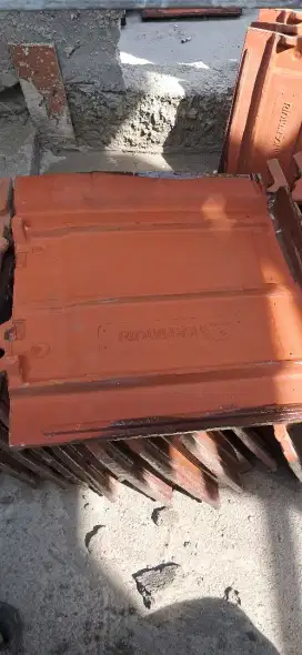 Dijual genteng kanmuri bekas