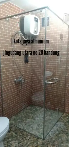Kaca shower kaca sekat kamar mandi
