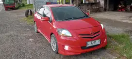 Toyota Limo 2010 Bensin