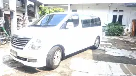 Hyundai H1  Royal 2012