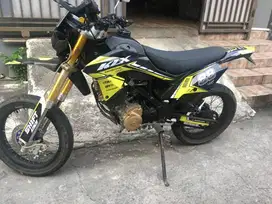 TRAIL suzuki FU