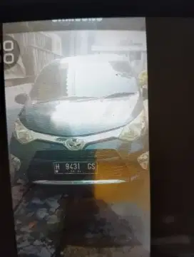 Toyota calya warna abu tgn pertama