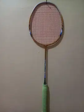 Raket badminton HQ New Accurat 900