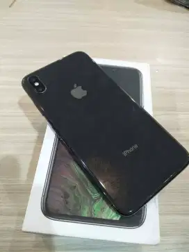 Iphone xs max 64gb