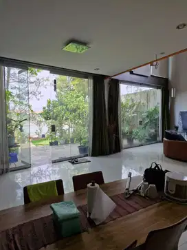di jual Rumah di Kota Baru Parahyangan Bandung Barat, Mewah View Danau