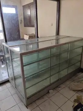Etalase Toko Aluminium panjang 2m second Jual borongan