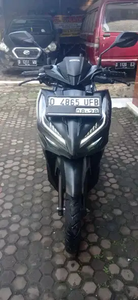 Vario 125 CBS ISS keyless