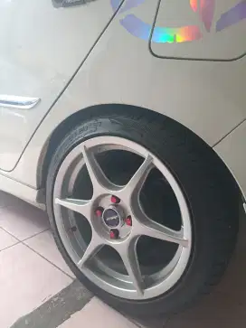 Velg Budyclub silver P1 R16 4×100