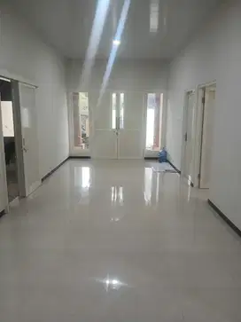 SEWA Rumah siap huni Sangat Bersih Nirwana Eksekutif AA tidak banjir