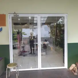 Pintu minimalis alumunium