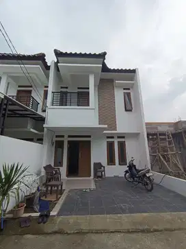 Rumah Dijual Serua Ciputat nego Strategis tinggal 2 unit