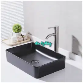 wastafel kotak ceramica