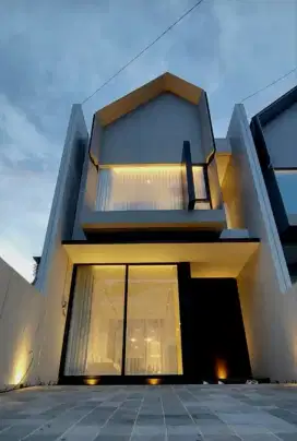 Tengah Kota‼️Jual Rumah Baru Mojoklanggru Dkt Dharmahusada,Galaxy Mall