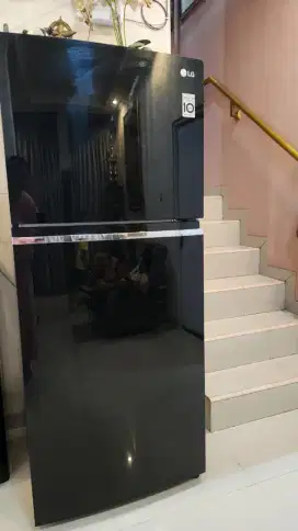 Kulkas 2 pintu besar