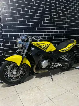 Ninja kis 2005 motor langka