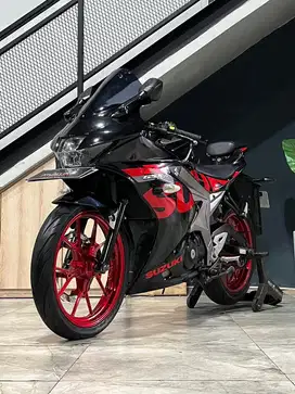 Terbatas LOW ODO‼️Suzuki GSX 150R th 2017 hitam - Ayu Mustika