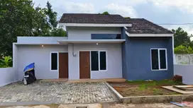 Rumah 50 meter Dari Jalan Raya, 1 menit Dari RS Cepoko gunungpati