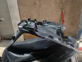 Spakbor Belakang Yamaha Lexi 125 Standart