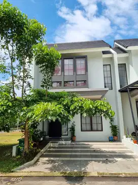 Dijual Rumah cantik dan siap huni di Citraland Cibubur.