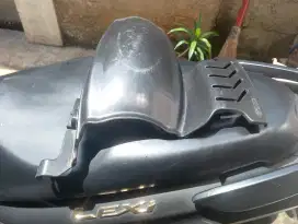 Hugger/Spakbor kolong Merk TGP Yamaha lexi 125/Aerox OLD 155