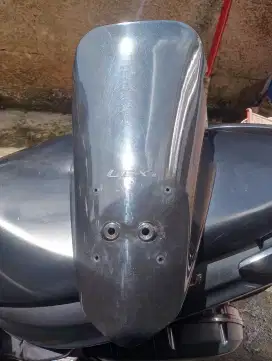 Windshield /Visor Yamaha Lexi 125 Merk Focus