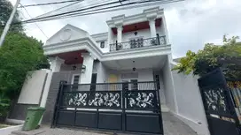 Rumah Baru Siap Huni Design American Classic di Cinere