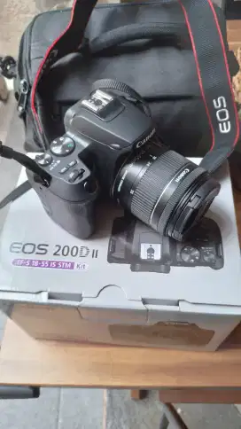 Jual BU camera canon eos 200D mark II kit lens 18-55 full set Box Ori