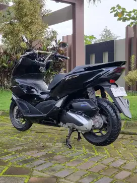 Honda PCX 160 ABS Smartkeyless thn 2022 Odo 8rb Koko Motor
