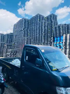 Palet plastik bekas
