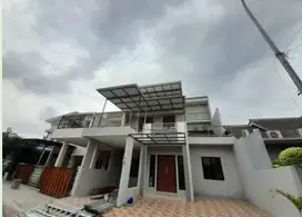 TERMURAH Rumah Full Renov Taman CRYSANT BSD