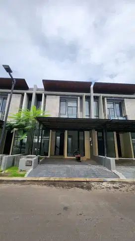Murah Rumah 2 Lantai Baru Gress Cluster District 9 Citraland Surabaya