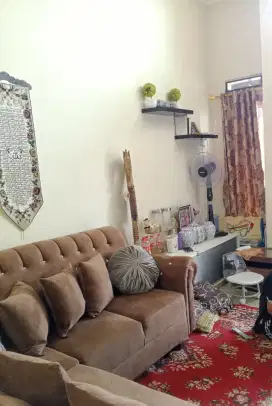 Di jual sofa L like new