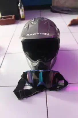 Helm Kawasaki KLX + goggles mask size L