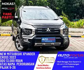 Mitsubishi Xpander Cross 1.5 AT 2023 Facelift Hitam Metalik Km antik