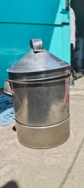 Dandang kukus stenlis