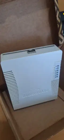 Dijual Mikrotik RB260GS 5 Port Gigabit support SFP