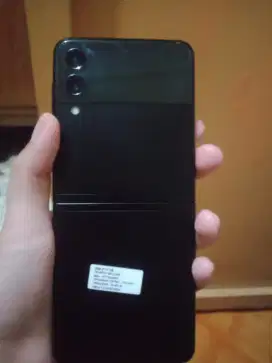 Samsung Galaxy Z  Flip 3 Ram 6GB Memori 128GB
