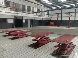 DIJUAL EX SHOWROOM Di Jalan Raya Parung, Kp Lebakwengi, Bogor