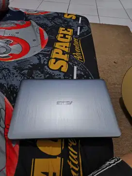 Laptop asus second