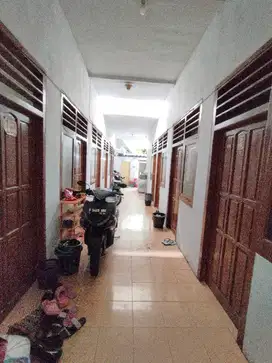 KOS 19 KAMAR, MANGGA BESAR