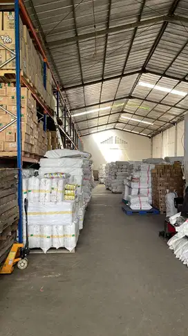 Disewakan murah Gudang di Taman Tekno BSD