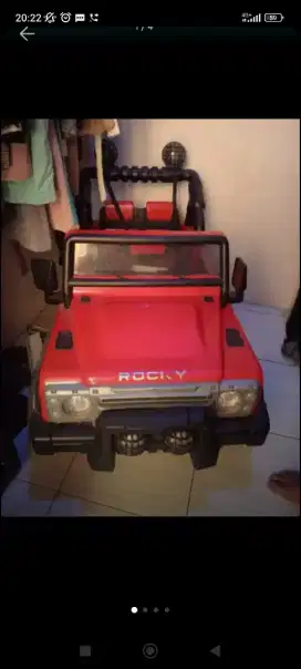 Mobil Jeep aki anak