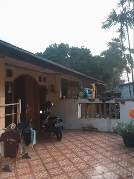 Dijual Rumah plus kontrakan 2 pintu di pondok kelapa Jakarta Timur